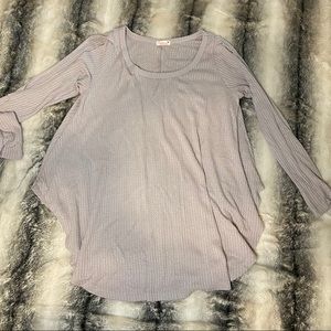 ❣️Cute flowy long sleeve!❣️